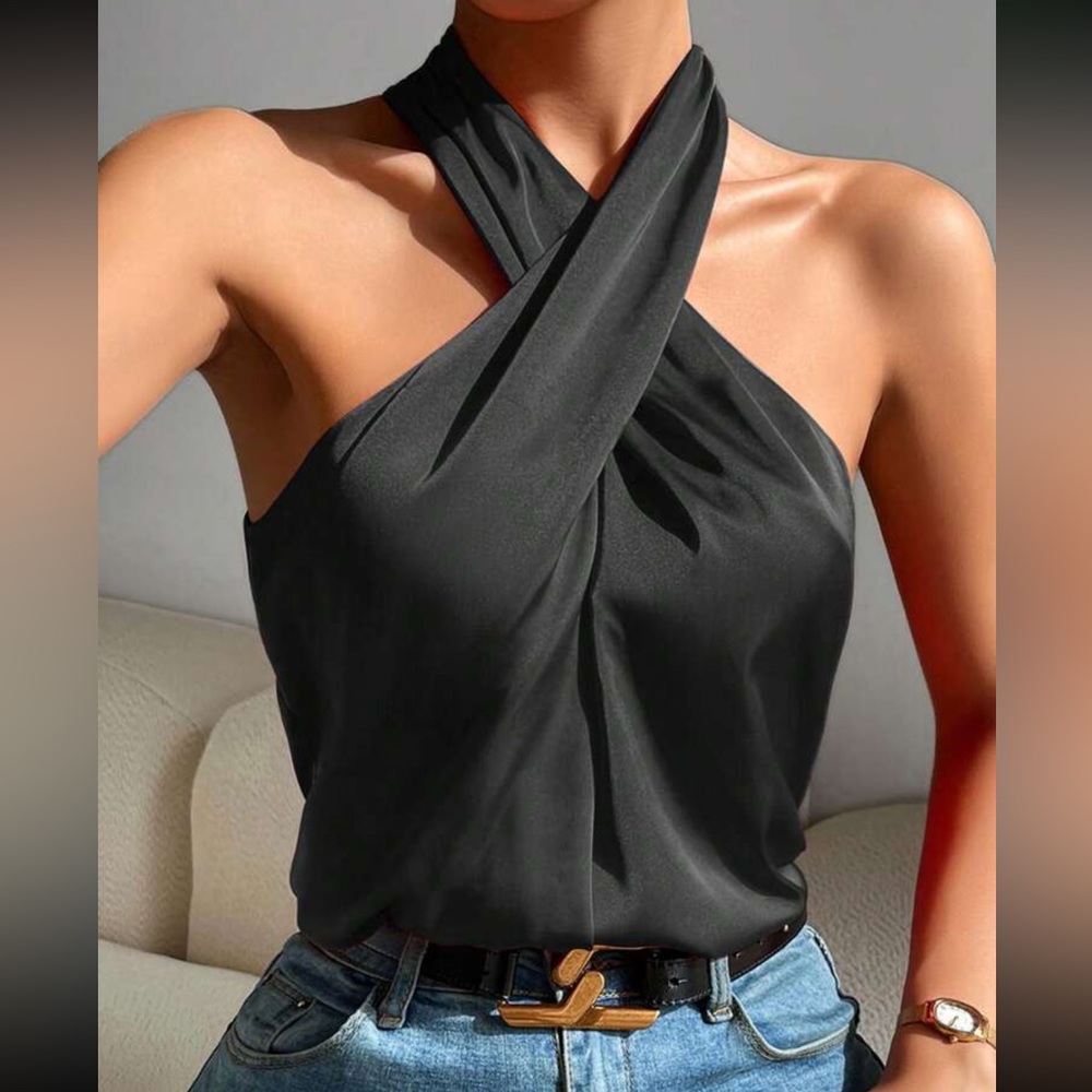 Halter neck blouse - Picture 1 of 6